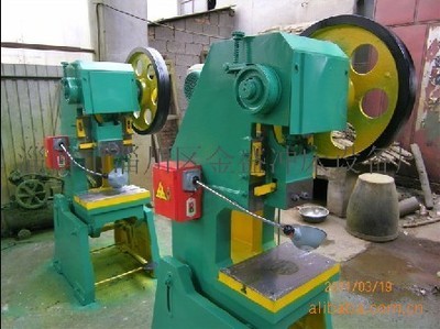 【供應淄博沖床JB23-16T沖床 普通沖床 鍛壓機床 (圖)】價格,廠家,圖片,沖床,孫剛-